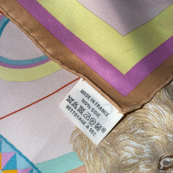 HERMES JOUR DE CASTING SILK SCARF 70cm USED ITEM - Picture 8 of 11